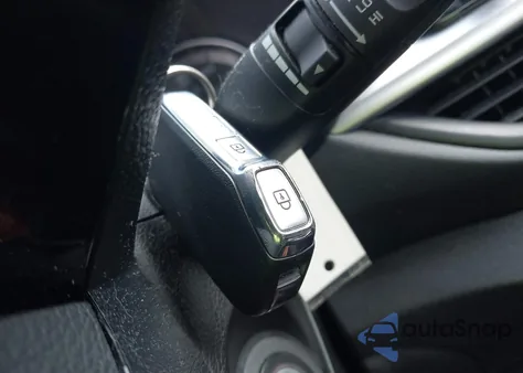 2023 Kia Forte Lxs z USA, uszkodzony, nr VIN 3KPF24AD1PE645156